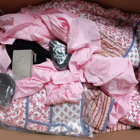 LARGE BOX OF APPROXIMATELY 20 ASSORTED CLOTHING ITEMS IN VARIOUS SIZES, STYLES AND COLOURS