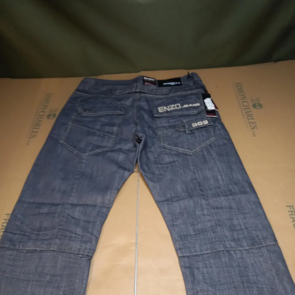 PAIR OF MENS ENZO DENIM JEANS SIZE 32R