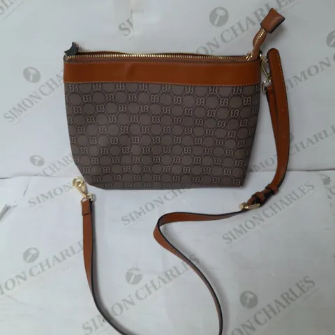 BESSIE LONDON CROSSBODY BAG IN BROWN