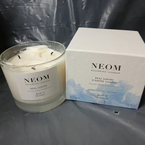 BOXED NEOM REAL LUXURY SCENTED CANDLE (LAVENDER, JASMINE & SANDALWOOD) (420G)