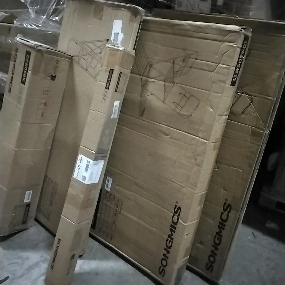 PALLET OF HOUSEHOLD ITEMS TO INCLUDE CAMPING CHAIR, XPATIO UMBRELLA, STEEL LADDER, CLOTHES RACK AND OTHER ASSORTED ITEMS....