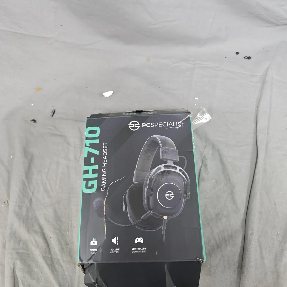 FUSION 20 GAMING DESKTOP (GEFORCE RTX 3050, AMD RYZEN 5, 16GB RAM, 1TB SSDB) BUNDLE WITH 24.5IN FHD MONITOR, HEADSET, KEYBOARD, MOUSE & MAT