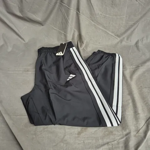 ADIDAS 3 STRIPE WOVEN PANTS IN BLACK/WHITE SIZE L