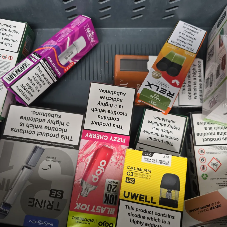 APPROXIMATELY 20 ASSORTED E-CIGARETTE PRODUCTS TO INCLUDE BRANDS SUCH AS TITAN HAYATI, JUUL2, ETC - COLLECTION ONLY