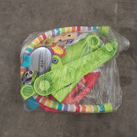 BAGGED FISHER PRICE GLOW & GROW KICK & PLAY ACTIVITY PLAY SET (1 ITEM)