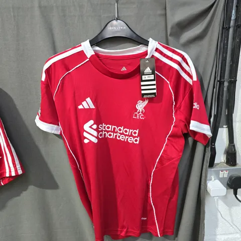 LIVERPOOL FC ADIDAS FOOTBALL SHIRT+SHORTS – ISAK 9, RED, YOUTH SIZE 28 (UK)
