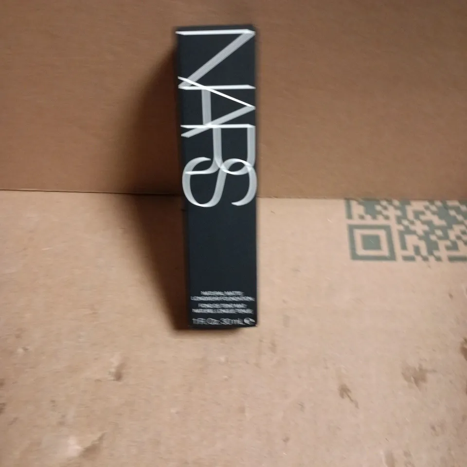 NARS NATURAL WHITE LONGWEAR FOUNDATION - 30ML