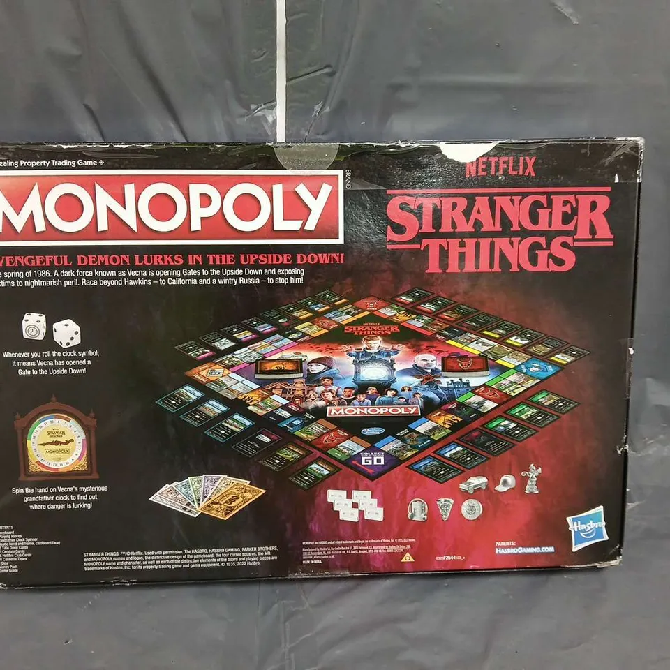 BOXED MONOPOLY STRANGER THINGS  RRP £32.99