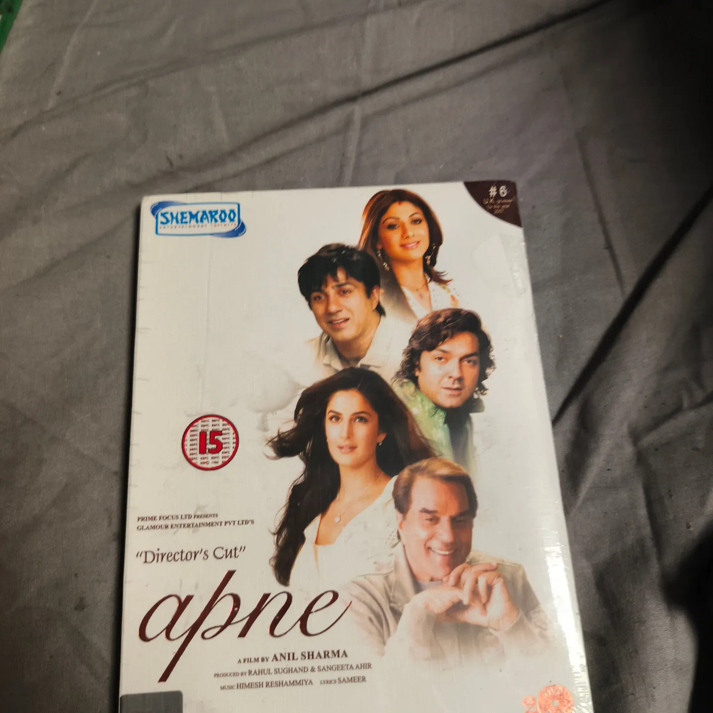 BOX OF APPROXIMATELY 30 ASSORTED DVDS INCLUDING KITES , MISSION ISTAANBUL AND AMELIE