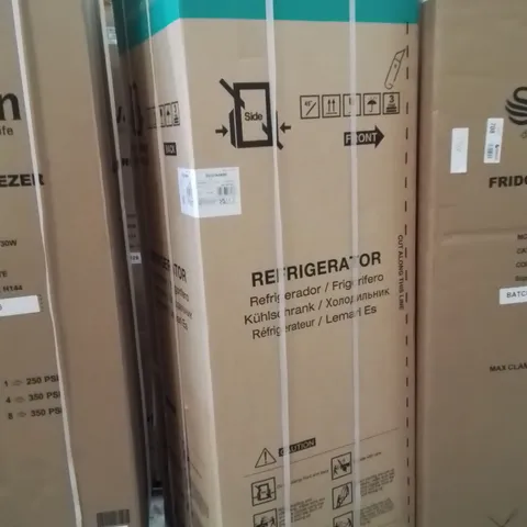 BOXED HISENSE RB327N4WBE 50/50 FRIDGE FREEZER - BLACK