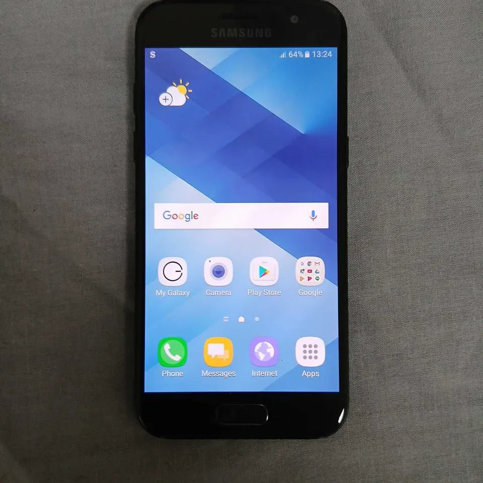 SAMSUNG GALAXY A3 (2017) BLACK – 16GB 