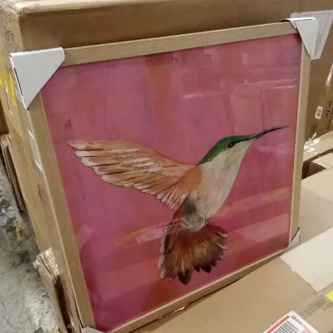 BIRD PRINT IN SQUARE FRAME