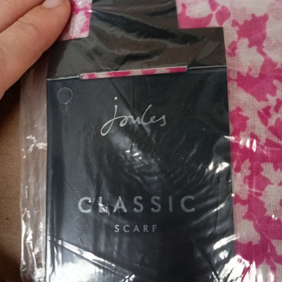 JOULES CLASSIC SCARF - PINK FLORAL PATTERN