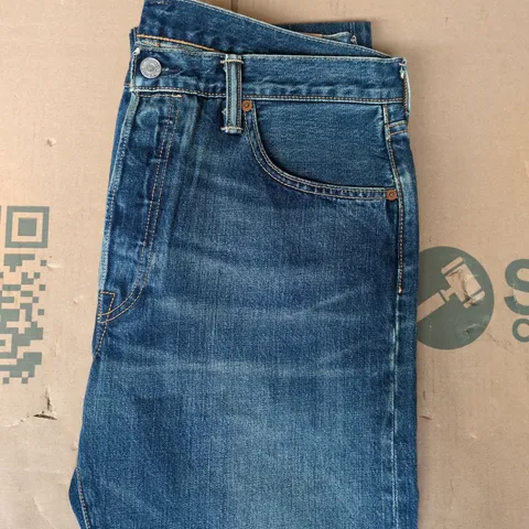 LEVIS 501 STRAIGHT LEG JEANS IN BLUE SIZE 34/32