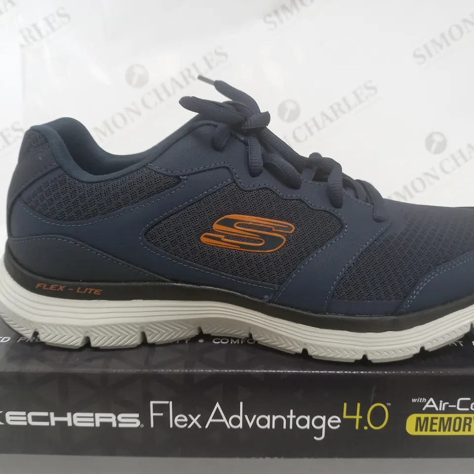 SKETCHERS MENS FLEX TRAINER NAVY SIZE 9UK (MENS)