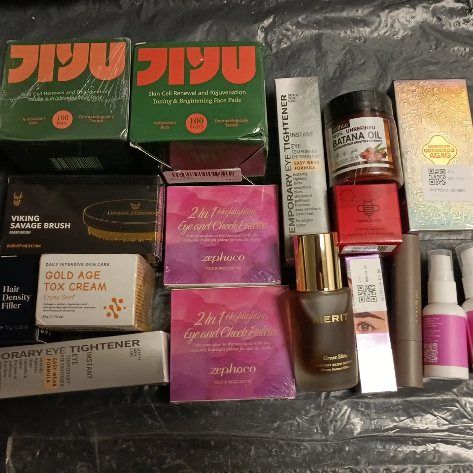 LOT OF APPROXIMATELY 30 ASSORTED HEALTH AND BEAUTY ITEMS TO INCLUDE JIYU, MERIT AND HAIRO