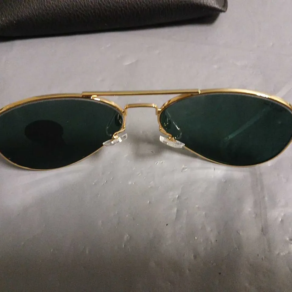 BOXED PAIR OF RAY BAN GLASSES WITH G-15 LENS IN CASE