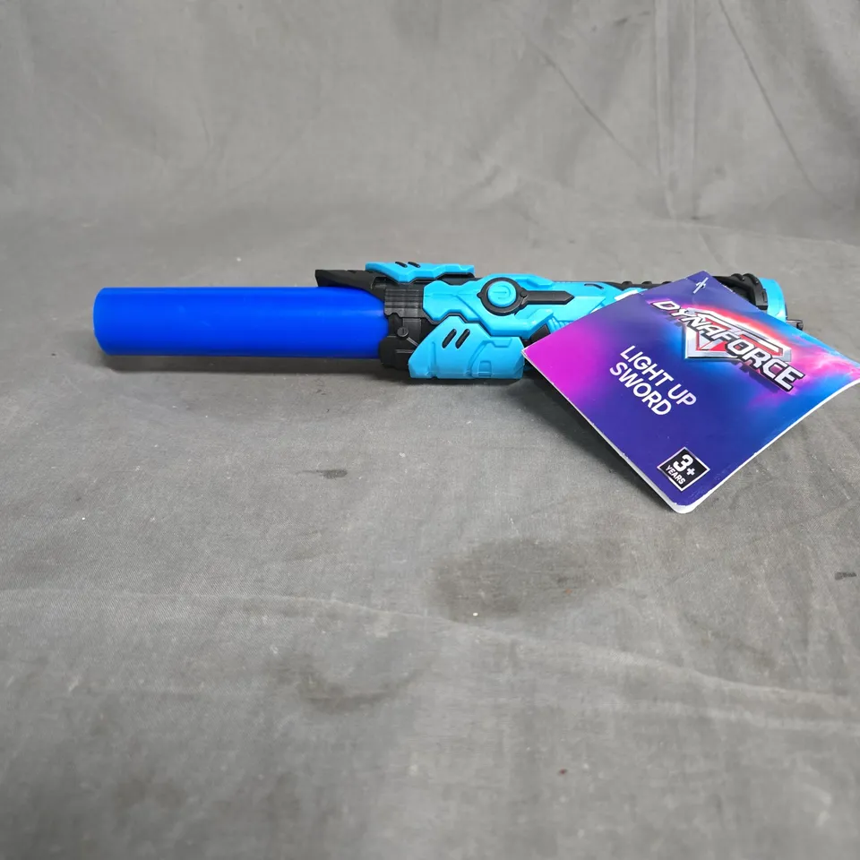 CAGE CONTAINING A LARGE QUANTITY OF KIDS TOYS AND GAMES TO INCLUDE BEST EVER DOUGH ART, KIDS KITCHEN SINK AND DISHES SET, H2O GO! DOUBLE SLIDE, HAPELLO MAGNETIC ANIMAL ALPHABET, HELLO KITTY PLUSH TOY 