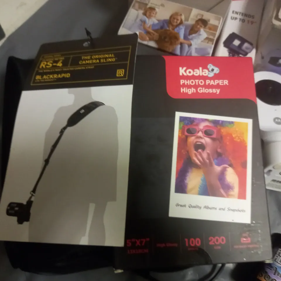 LOT OF 10 ASSORTED SOUND AND VISION ITEMS TO INCLUDE KODAK PHOTO PAPER, BLACKRAPID CAMERA SLING AND SMART CAMERA