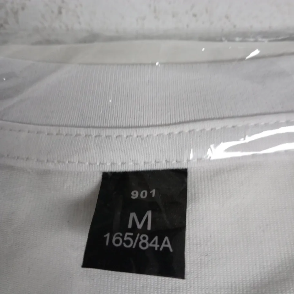 LEVI'S WHITE T-SHIRT – SIZE M