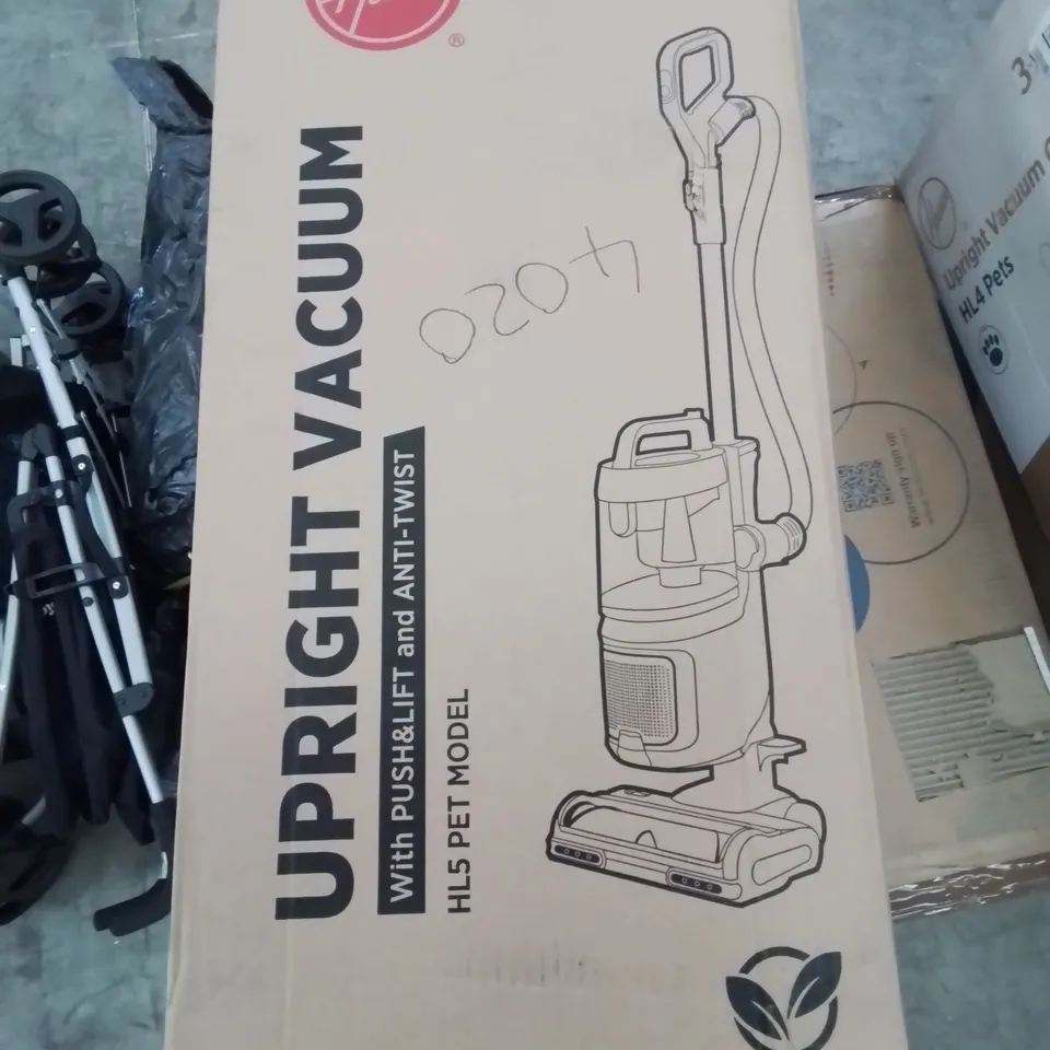 BOXED HOOVER UPRIGHT PET VACUUM CLEANER WITH ANTI TWIST 