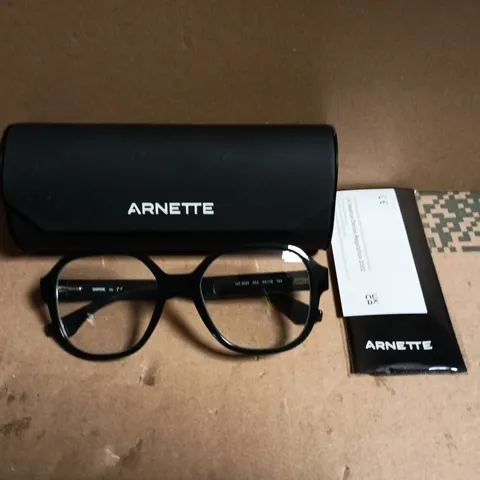 ARNETTE BLACK FRAMED GLASSES WITH HARD CASE 