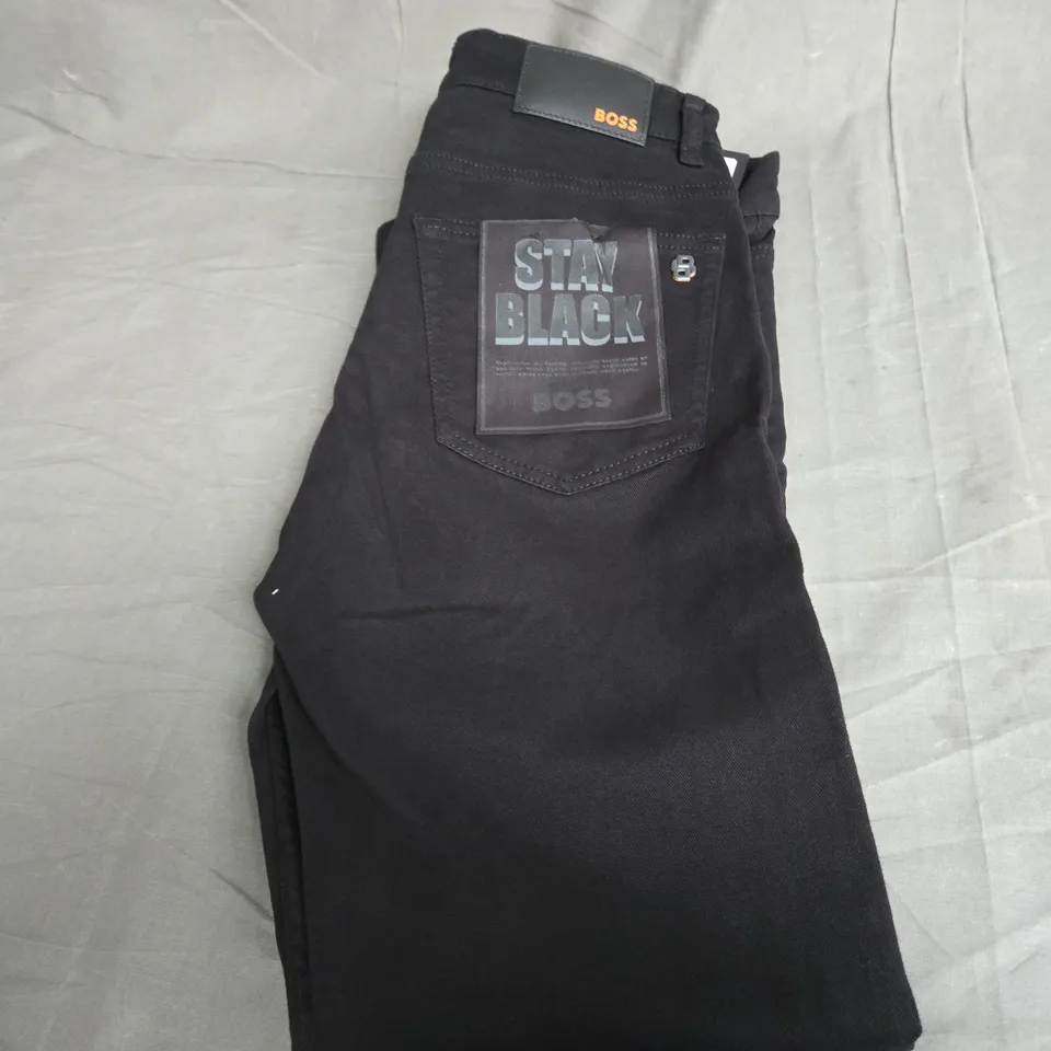 HUGO BOSS CASUAL DENIM JEANS SIZE W32