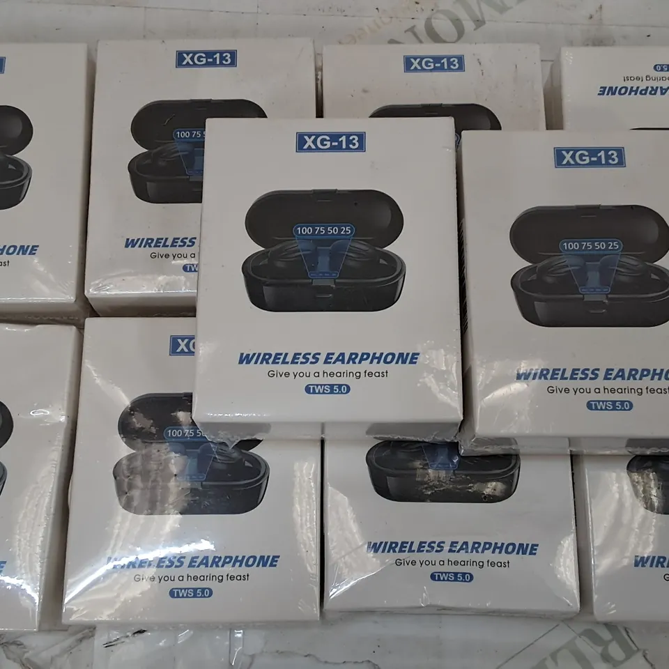 LOT OF 10 SEALED XG-13 WIRELESS EARPHONES