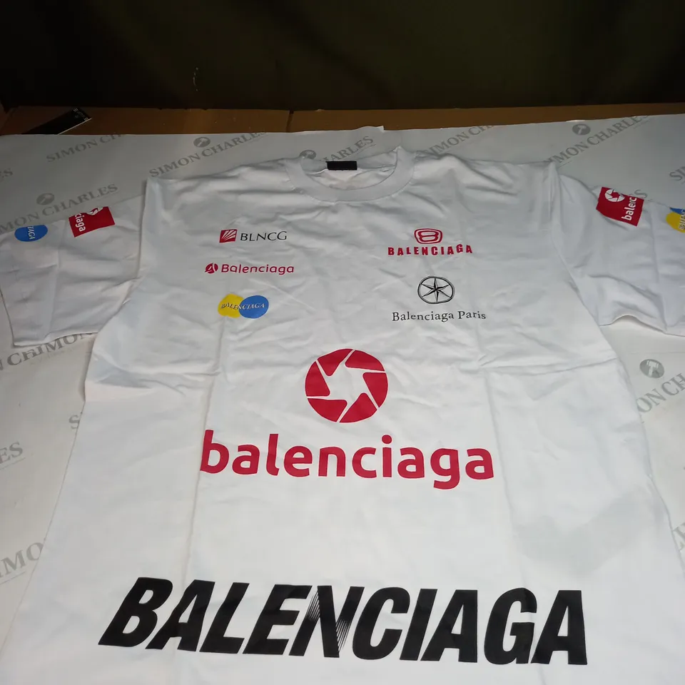 BALENCIAGA CASUAL T-SHIRT SIZE XL