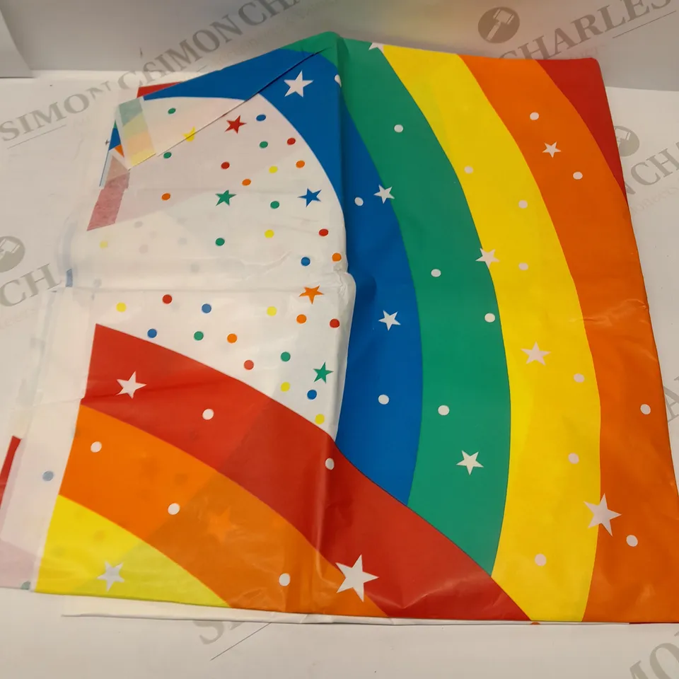 APPROXIMATELY 60(10 PER PACK) KISSYMIX TABLECLOTH