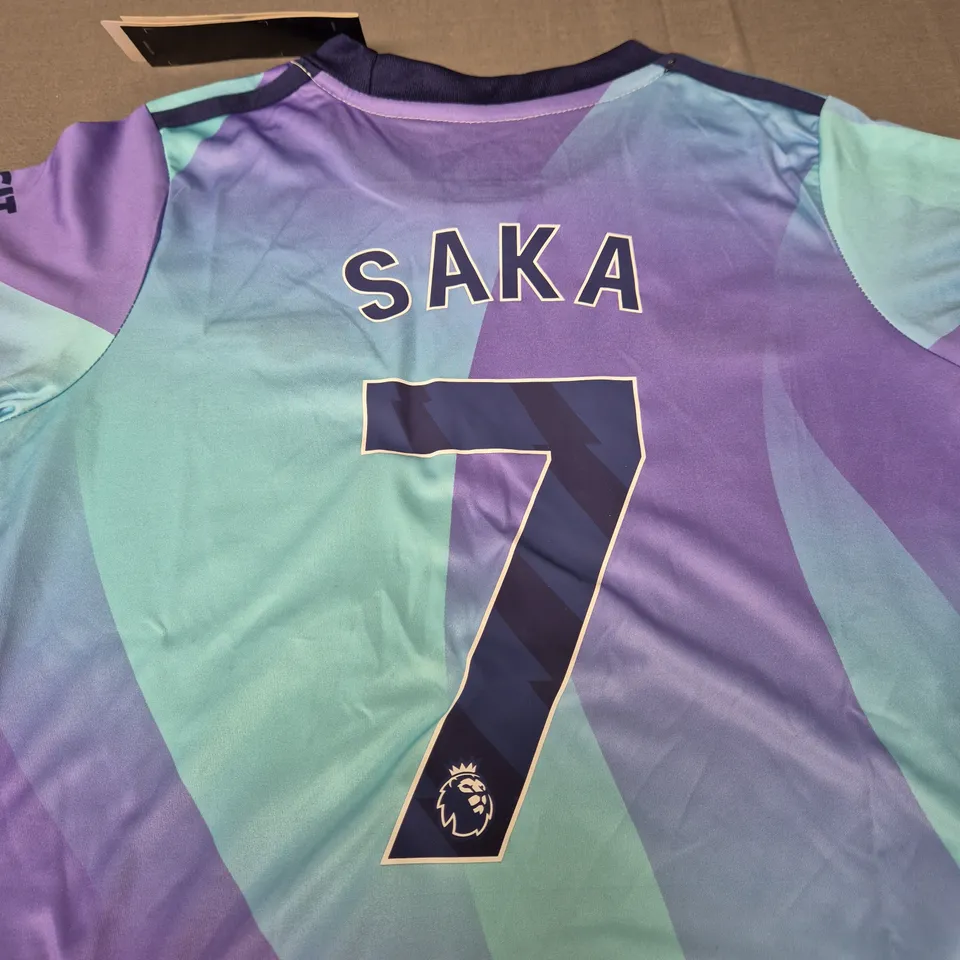 KIDS PERSONALISED ARSENAL FC AWAY JERSEY AND SHORTS - SAKA 7 - SIZE 22