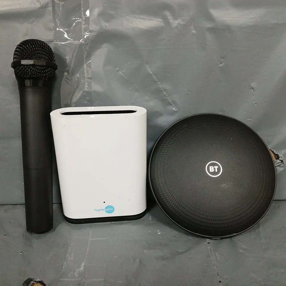 APPROXIMATELY 10 ASSORTED ITEMS TO INCLUDE - BT HUB , MICROPHONE ETC