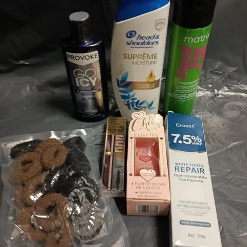 APPROXIMATELY 15 ASSORTED HEALTH & BEAUTY PRODUCTS TO INCLUDE REPAIR TOOTHPASTE, MATRIX SHAMPOO, LIQUID BLUSH ETC 