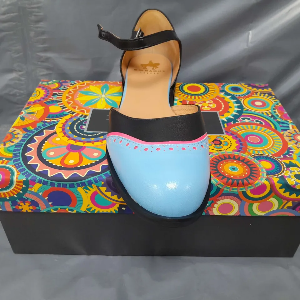 BOXED PAIR OF EMBASSY LONDON SHOES IN BLACK/PINK/AQUA EU SIZE 40