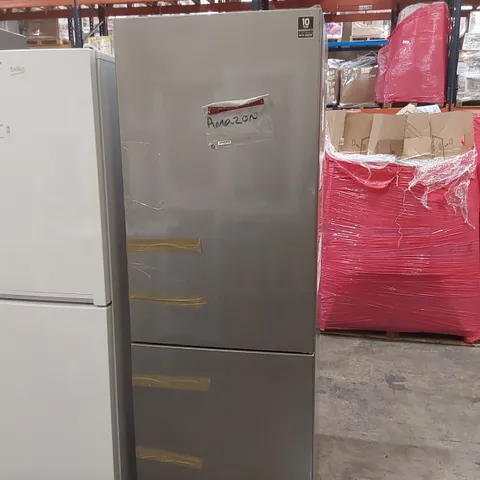 SAMSUNG FREESTANDING FRIDGE FREEZER - UNPROCESSED RAW RETURN 