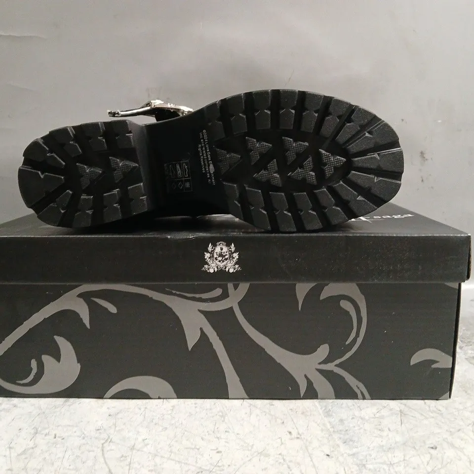 BOXED PAIR OF KOI TWILIGHT SAGA TIRA MARY JANE AND ALEC EDITION IN BLACK SIZE UK 3