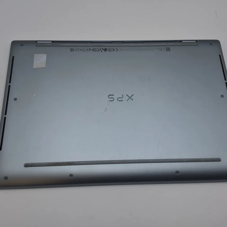 DELL XPS PRO 13 PLUS INTEL 5 ULTRA LAPTOP IN SILVER
