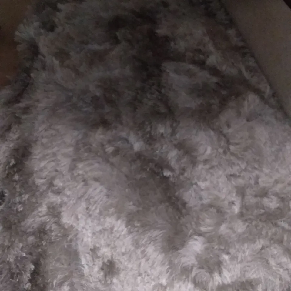 SISYPHUS HANDMADE TUFTED GREY RUG 122X183CM