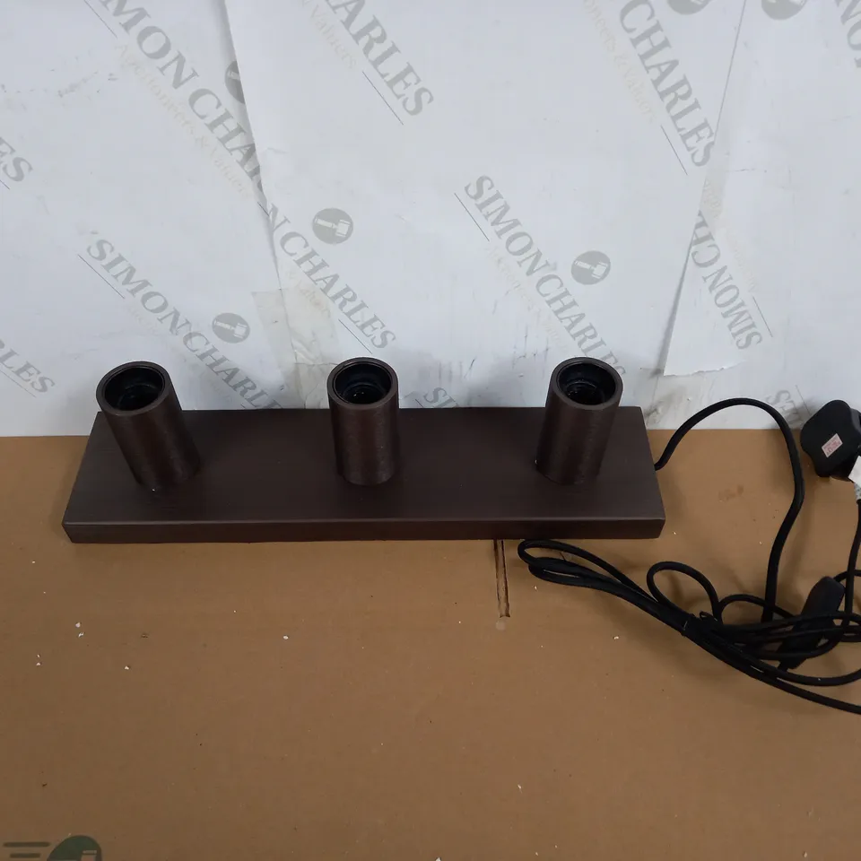 3 LED SPOT LIGHTS