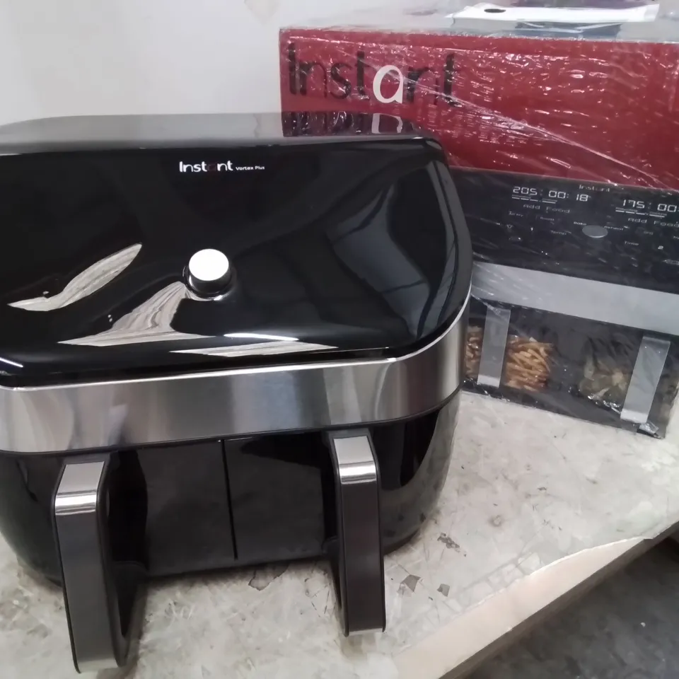 BOXED INSTANT VORTEX 8 IN 1 PLUS DOUBLE AIR FRYER 7.6L 