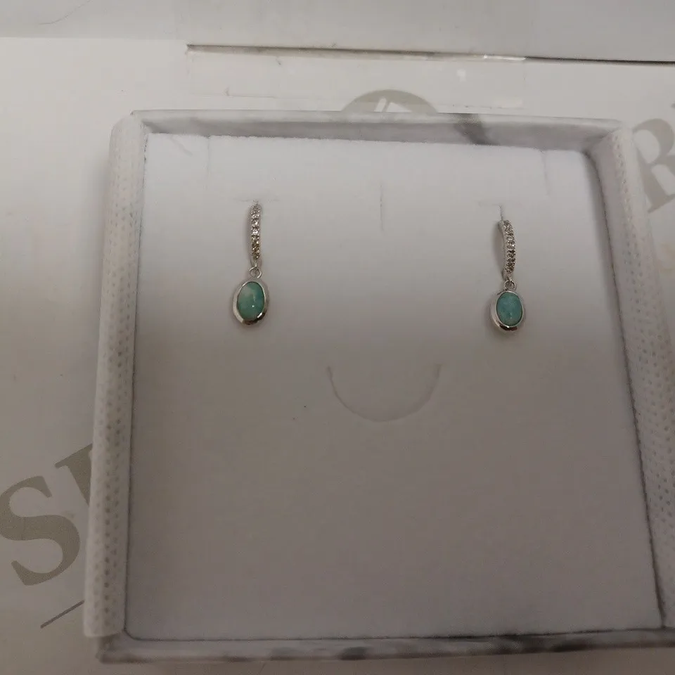 CHICABON SILVER EFFECT DANGLE EARRINGS WITH BLUE STONE