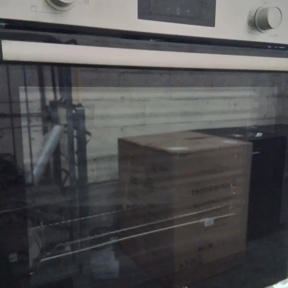 BOSCH SERIES  2  BUILT IN SINGLE OVEN STAINLESS STEEL OP543PGUK