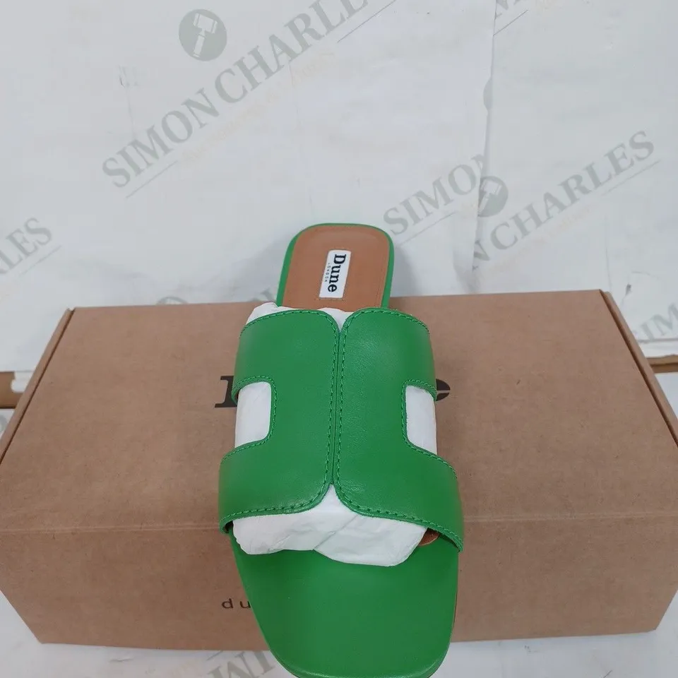 BOXED PAIR OF DUNE 503LOUPE LEATHER SMART SLIDERS - GREEN / SIZE: 6 UK 