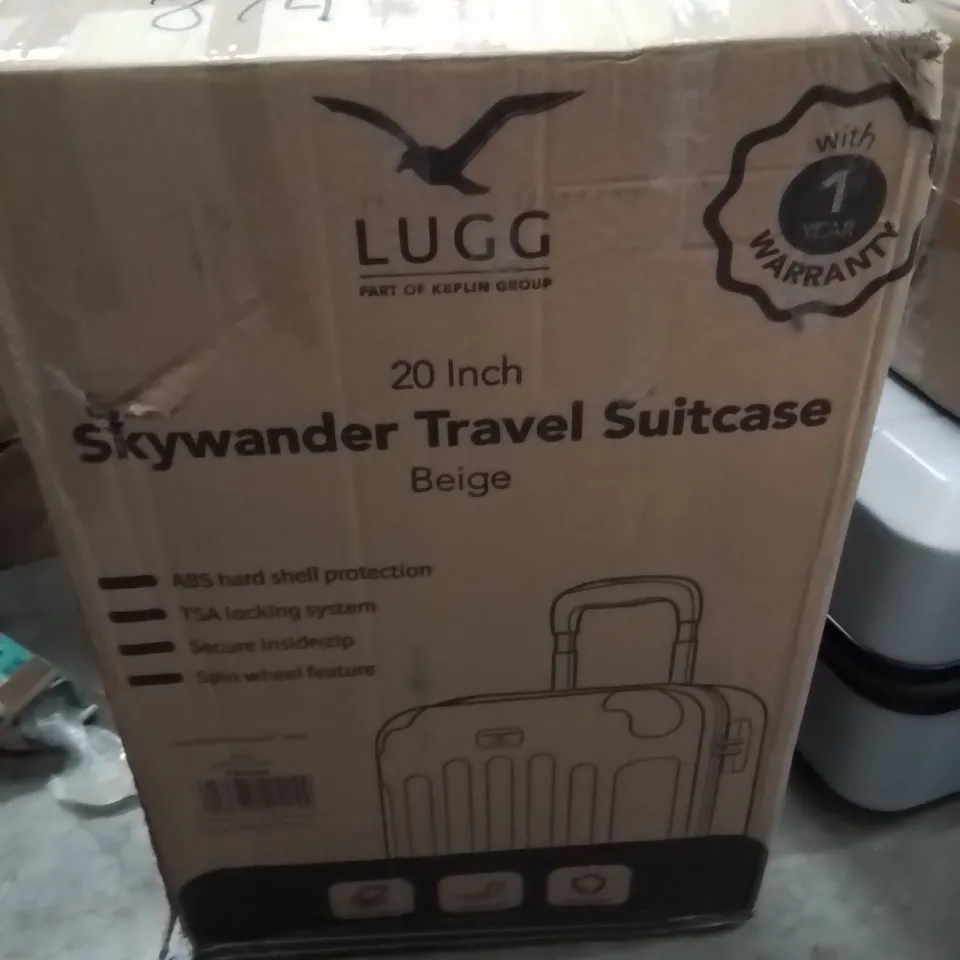 BOXED LUGG 20INCH SKYWANDER TRAVEL SUITCASE BEIGE