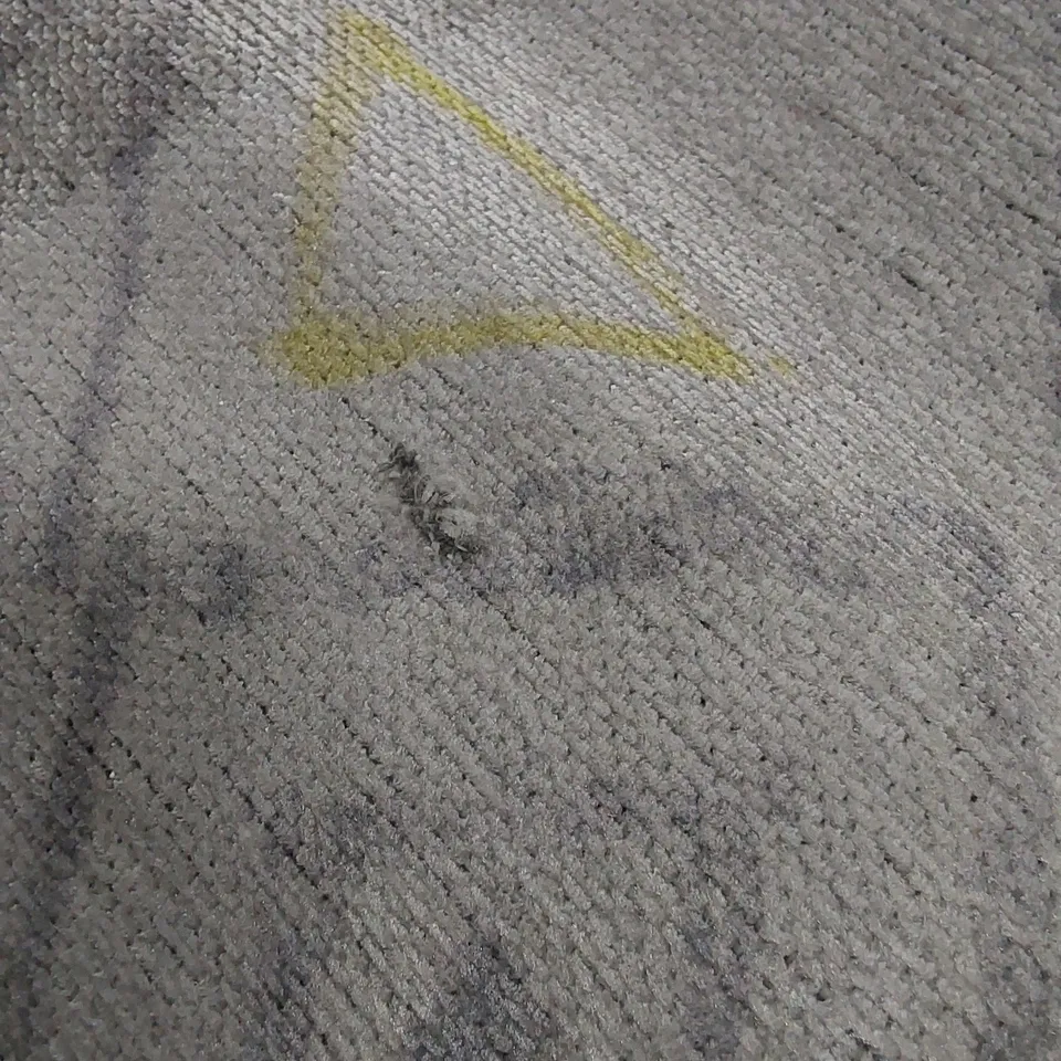 LAMAVOLA LINE RUG YELLOW/GREY // SIZE: 80 X 150cm