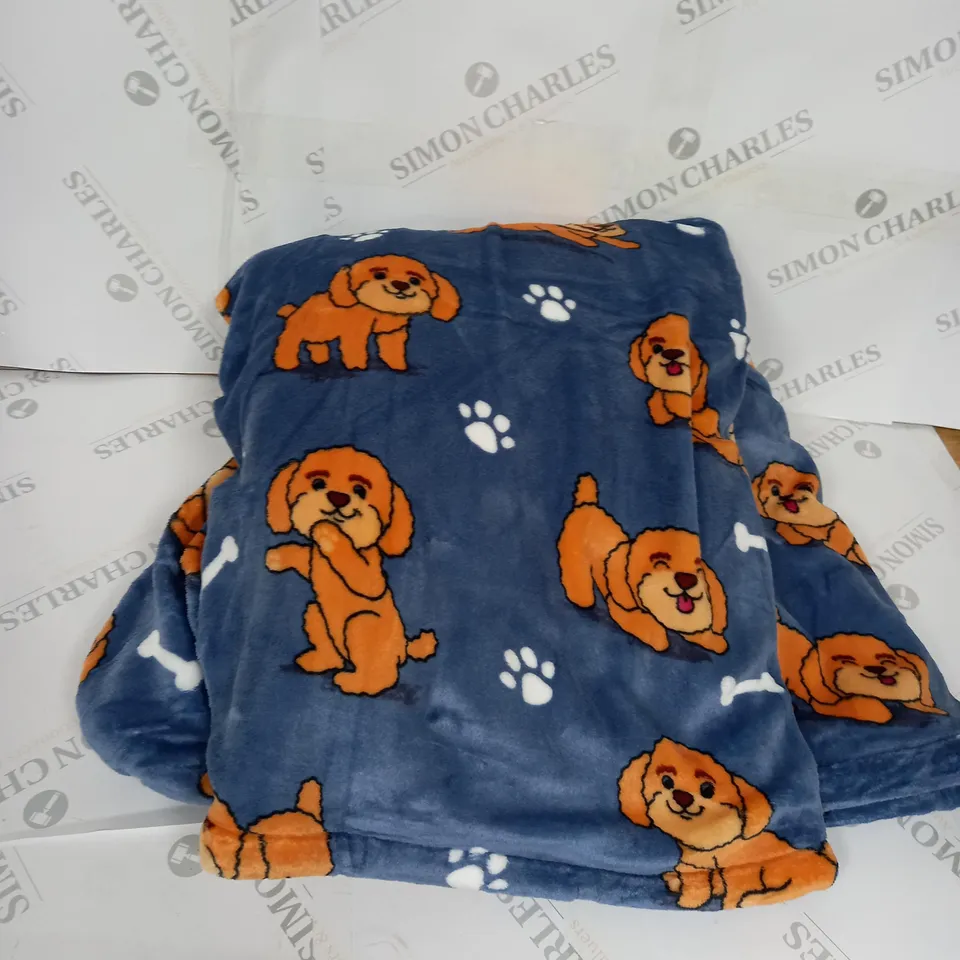 OODIE OVERSIZED WEARABLE BLANKET - DOG PRINT