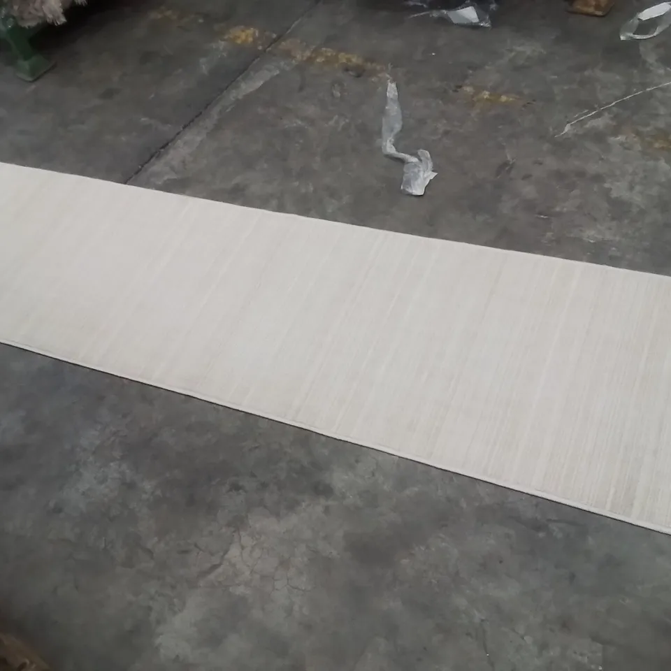 QUALITY DESIGNER AREA RUG - APPROXIMATELY 230X60CM