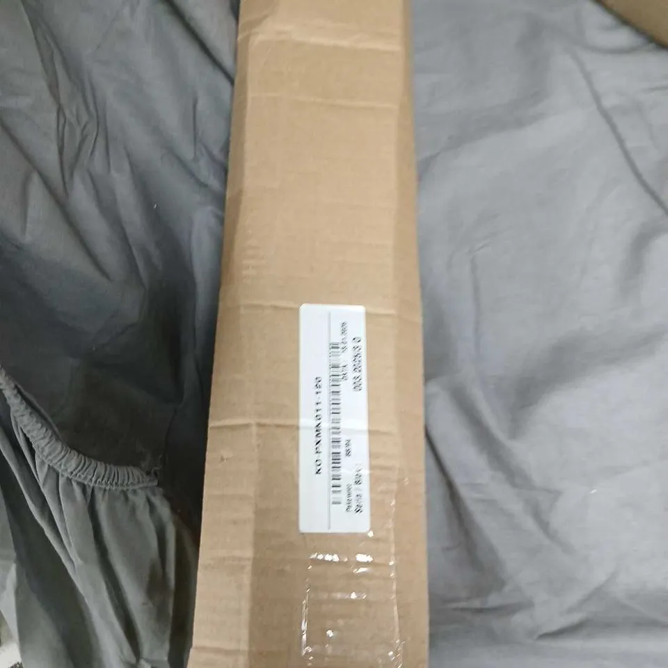 FLAT-PACK FURNITURE COMPONENTS – BOXED SET (UNASSEMBLED)
