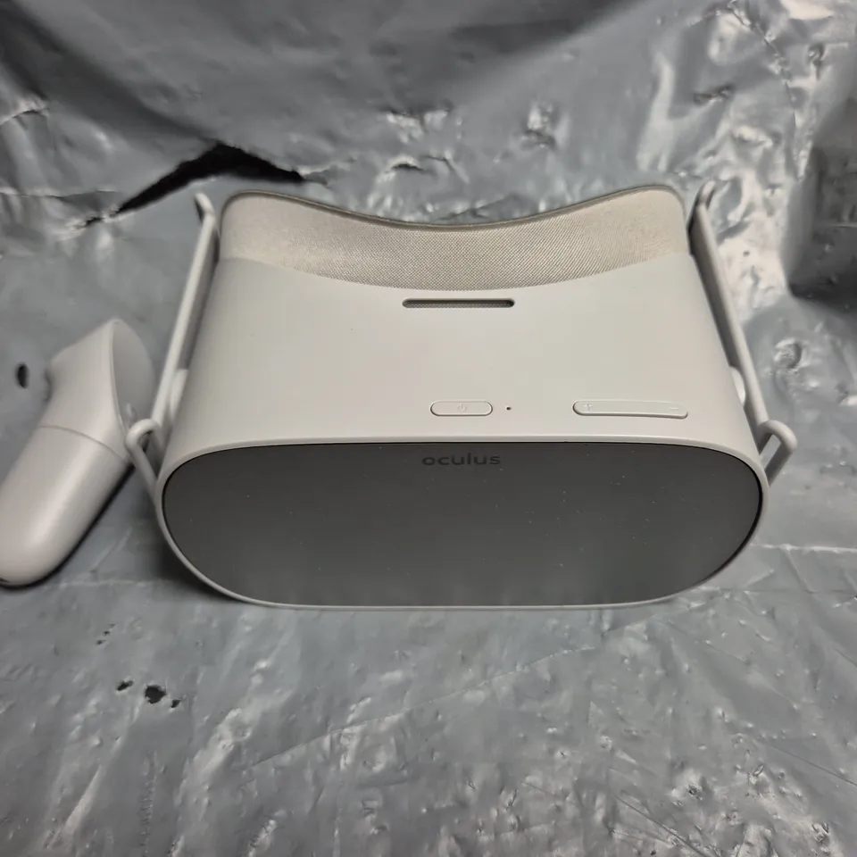 BOXED OCULUS GO ALL IN ONE VR HEADSET 64GB