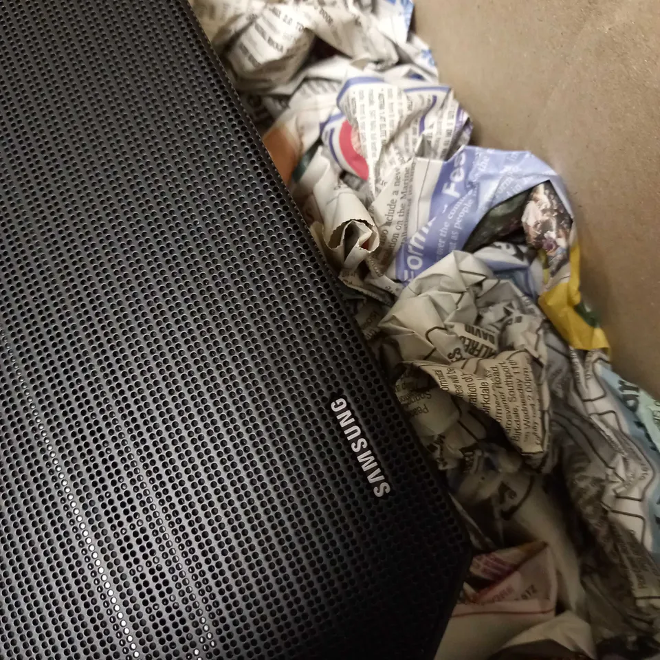 SAMSUNG DOLBY BLACK SOUNDBAR